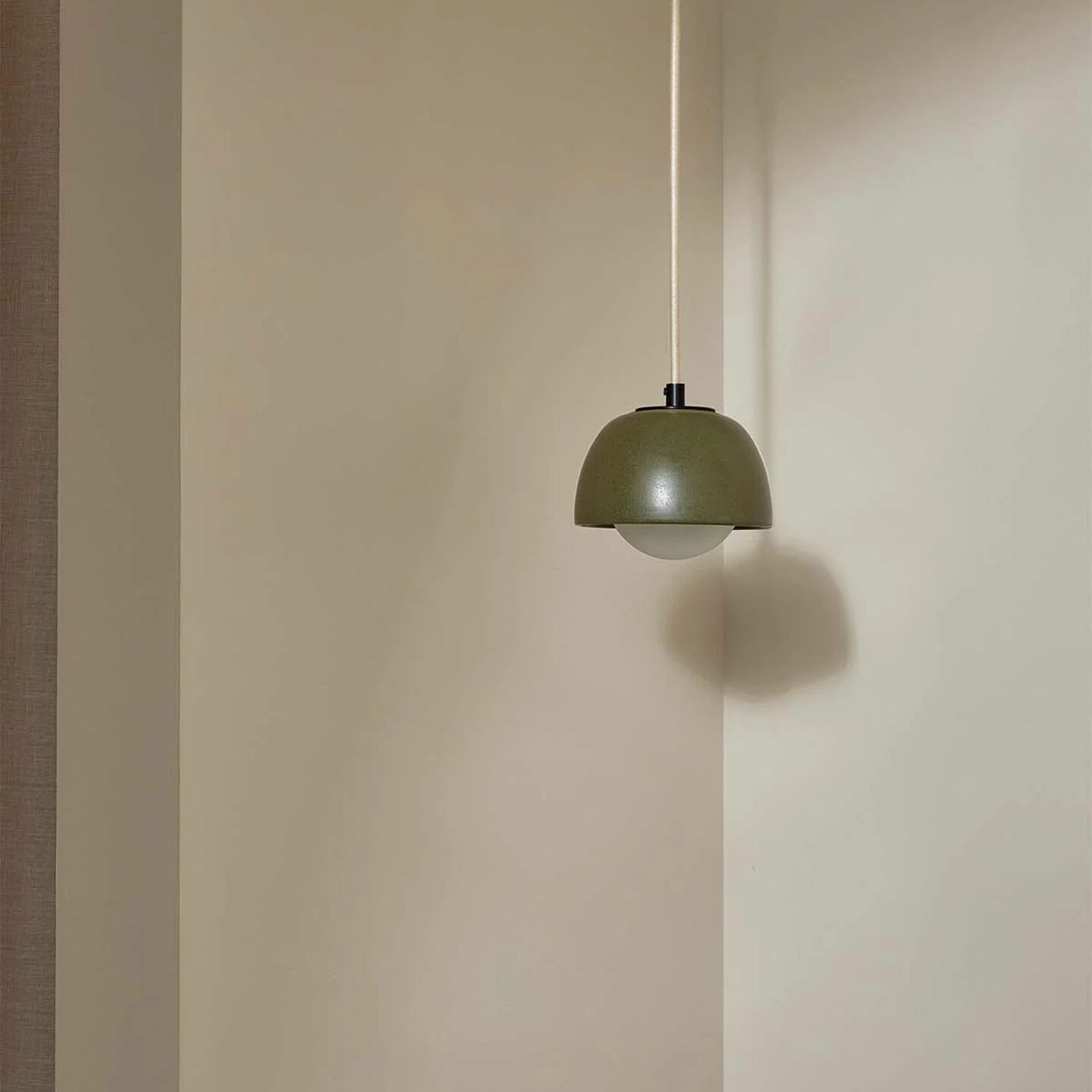 Terra 0 Pendant Light - Fabric Olive, Brushed Black